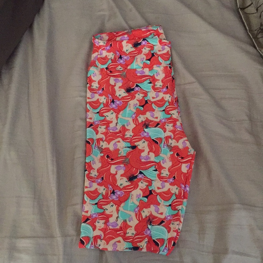 Lularoe Ariel OS leggings